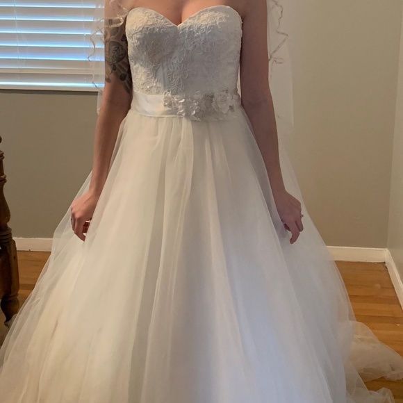 David's Bridal Dresses & Skirts - David’s Bridal wedding dress